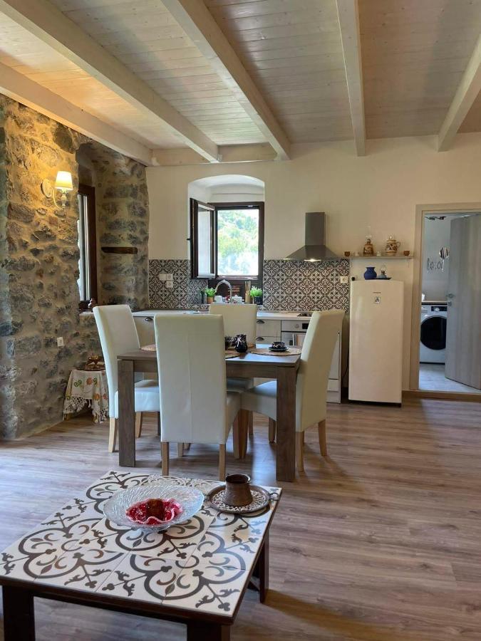 Rodanthe'S Guest House Стемница Экстерьер фото